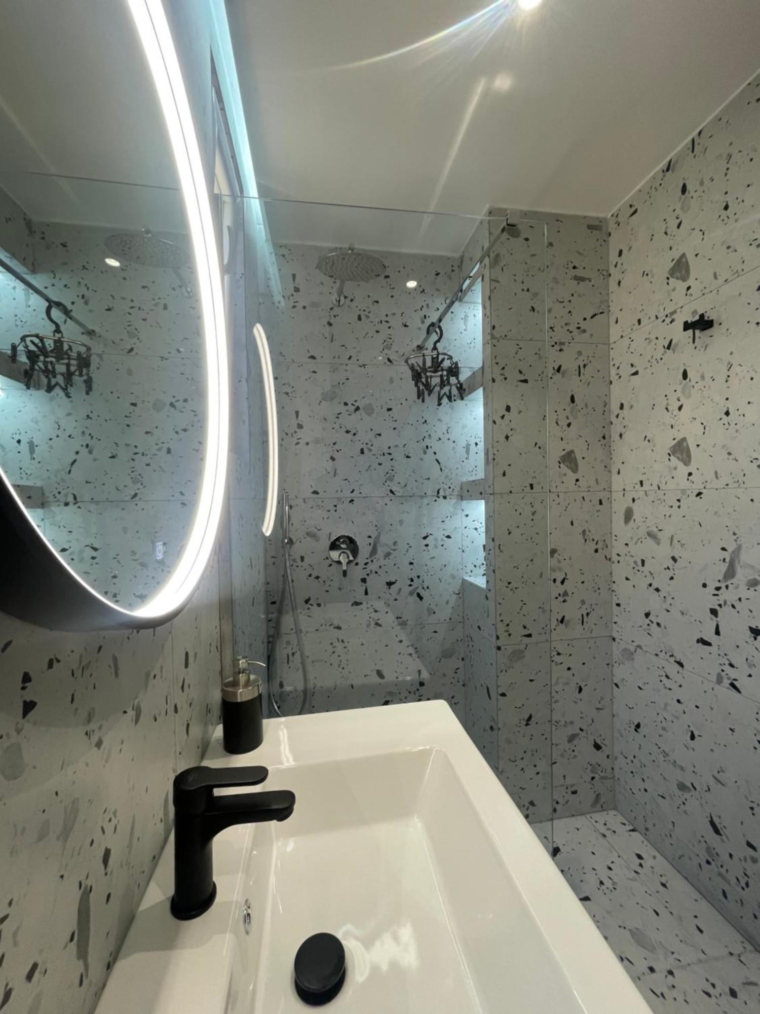 Nemo Apartament *